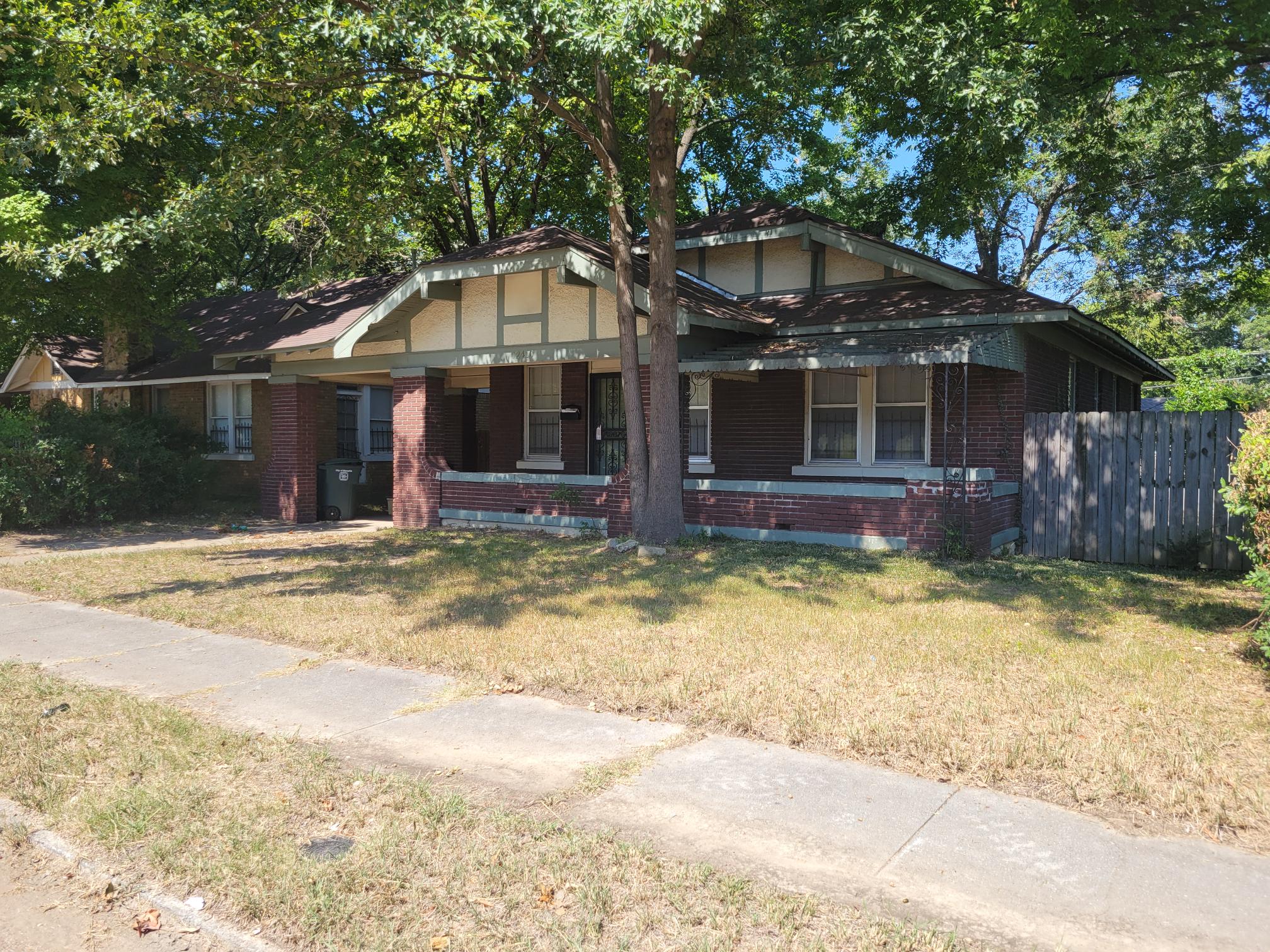 2410 Broad Avenue