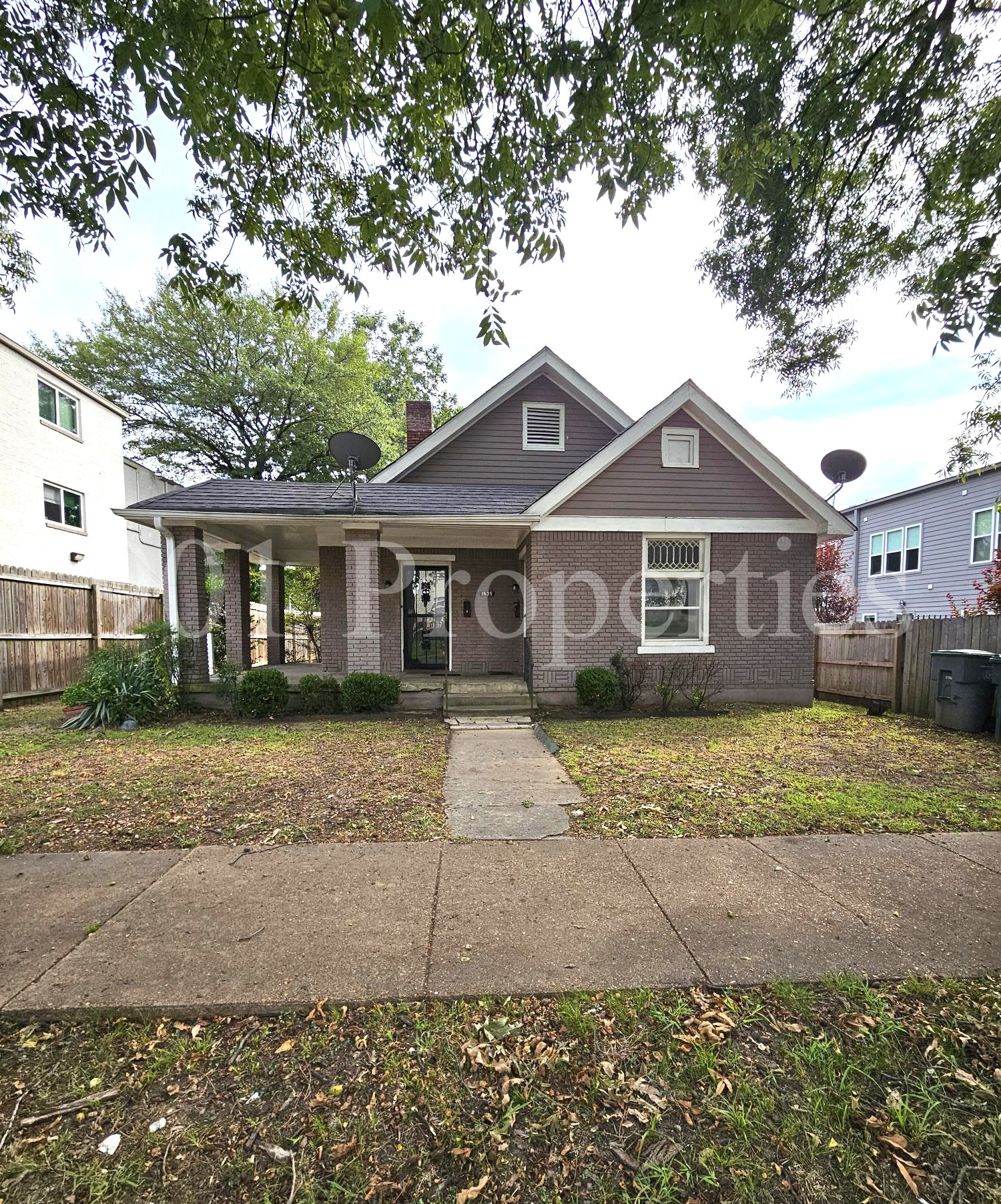 Property main image