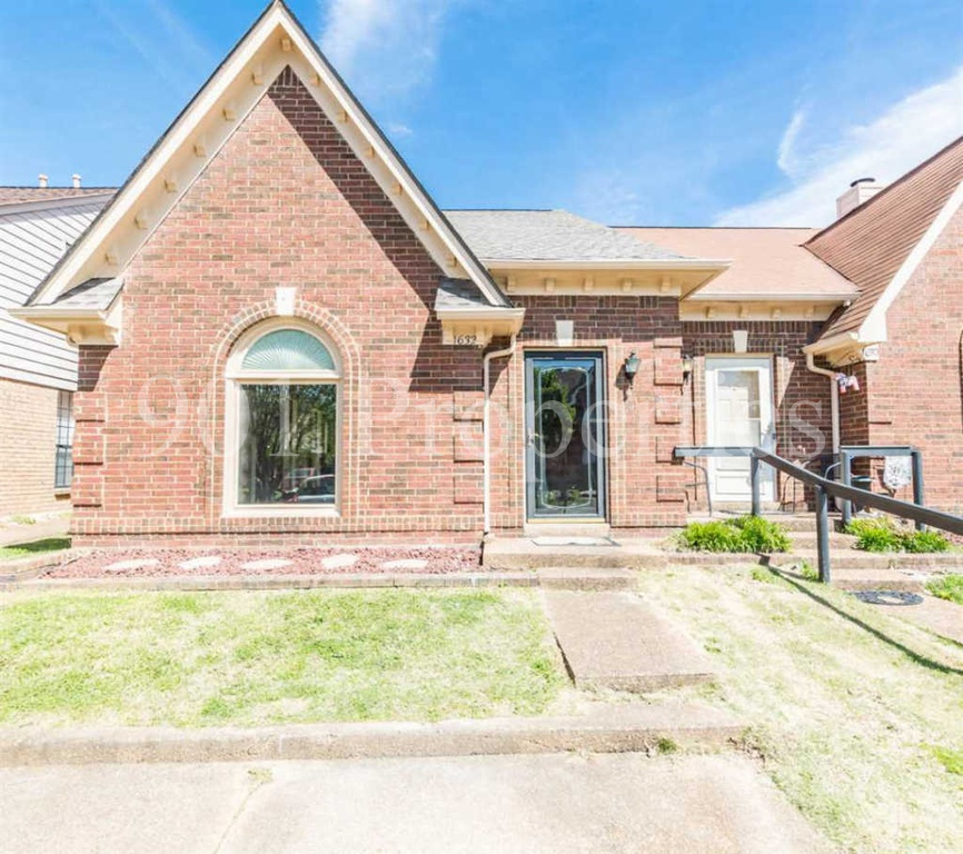 Property main image